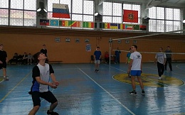 В БГТУ состоялся турнир ФЭЭ по волейболу